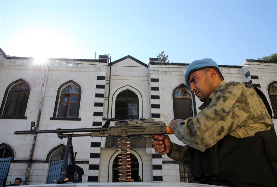 <p>Aksanyar, Mahalli Meclisi'nin kurulduğunu, halkın yerel yönetime katılımının sağlandığını belirterek, Türkiye tarafından altyapı ve üst yapı konularında ilçede önemli çalışmaların yapıldığını söyledi. </p>

<p> </p>
