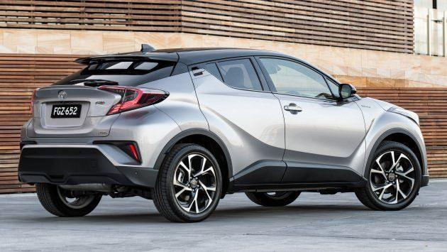 <p>Toyota, aralık ayında satın alınacak tüm modellerinin MTV'sini karşılıyor.</p>
<p>Fiyatların sabit tutulduğu kampanyada, ayrıca Türkiye'de üretilen C-HR Hybrid için kasım fiyatlarına ek olarak 3 bin liralık indirim de bulunuyor.</p>
<p>Toyota'nın aralık kampanyasında yüzde 1,30 ile başlayan faiz oranları ve 48 aya varan vade seçenekleri yer alıyor.</p>
<p>Aralık kampanyasından yararlananlar, ödemelerine 2018 yılının haziran ayında başlayabiliyor. Ayrıca, markası ne olursa olsun eski araçlarını değiştirip yeni bir Toyota almak isteyenler için takas imkanı da sağlanıyor.</p>