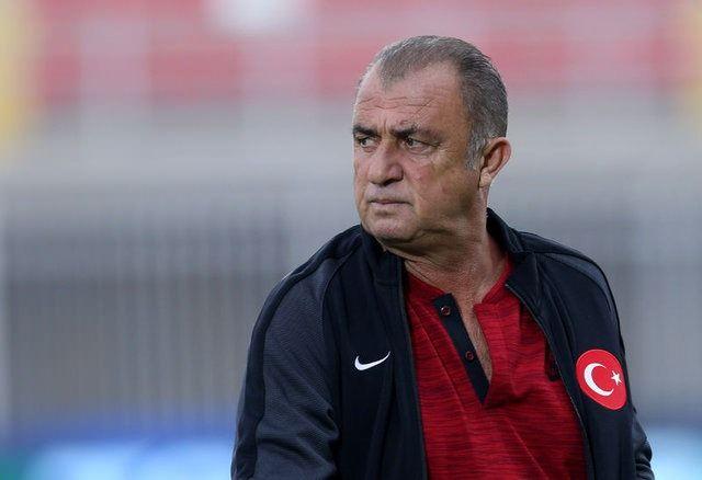 <p><strong>YA TERİM YA YABANCI </strong></p>

<p>Galatasaray'da yeni hoca adayları da belli olmaya başladı.</p>
