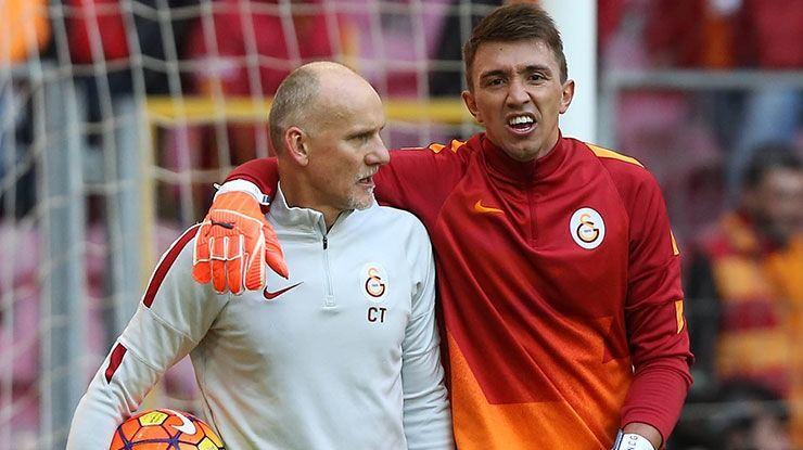 <p>Galatasaray'ın efsane kadrosunda yer alan Brezilyalı eski kaleci Claudio Taffarel'in kaleci antrenör olmasıyla yıldızı daha da parladı.</p>
