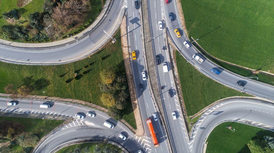 <p>Okmeydanı kavşağı trafiğin büyük oranda rahatlamasını sağladı.</p>

<p> </p>
