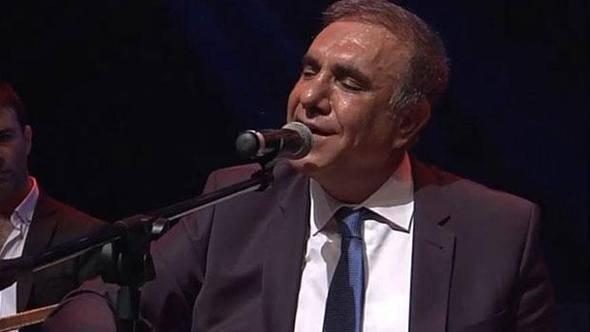<p><strong>EMRE SALTIK</strong></p>

<p>Halk müziği sanatçısı Emre Saltık 11 Mart'ta yaşamını yitirdi. 57 yaşındaki Saltık 2 gün önce kalp krizi geçirmişti.</p>
