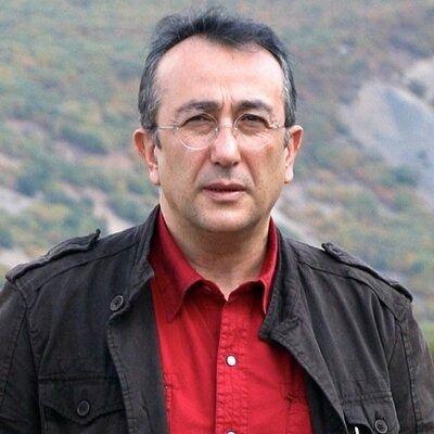 <p><strong>TAYFUN TALİPOĞLU</strong></p>

<p>Gazeteci Tayfun Talipoğlu 21 Mart'ta 55 yaşında hayatını kaybetti.</p>
