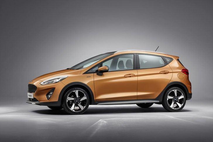 <p><strong>Ford Fiesta Active</strong></p>
<p>Ford markası Edge ve Kuga modeli ile SUV pazarında yerini sağlama almıştı. Ama daha kompakt, daha ulaşılabilir bir SUV modeline ihtiyaç duymuş olmalı ki Ford Fiesta modelinin SUV versiyonunu yapmaya karar verdi.</p>