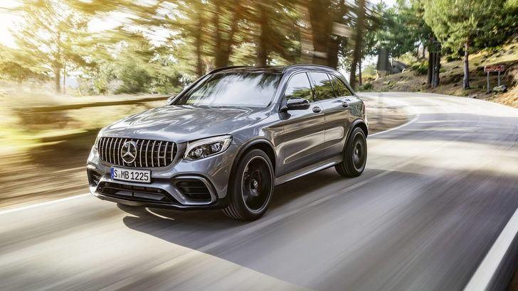 <p>Mercedes GLE Coupenin genel tasarım hatları ile Mercedes AMG GT karışımı bir araç olacağı tahmin edilen yeni bir Mercedes SUV projesi de gündemde.</p>