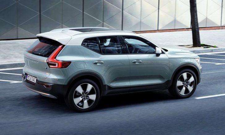 <p><strong>Volvo XC40</strong></p>

<p>SUV pazarı bu kadar büyümüşken Volvo'nun bu duruma mesafeli durması beklenemezdi. 2018 Volvo XC40 modeli, pazarı tozunu atacak türden bir araç.</p>
