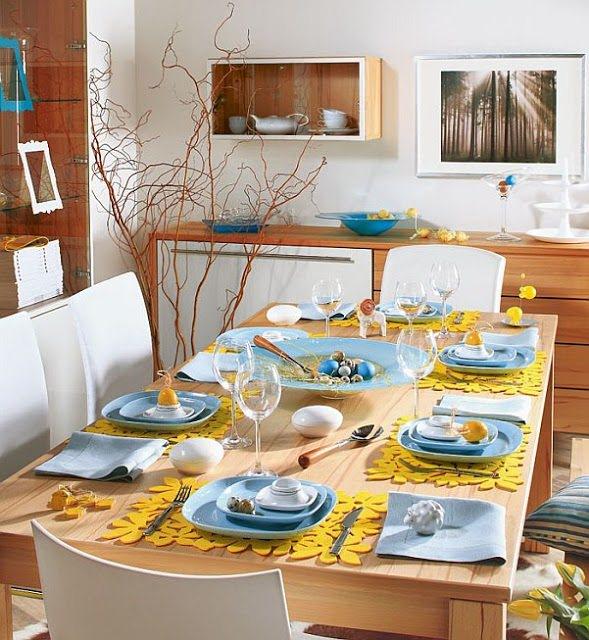 <p>Dekorasyonda sade ve düz parçaları kullnamyı seviyorsanız mavi ve sarının uyumunu ile şık bir masa sunumu hazırlayabilirsiniz.</p>
