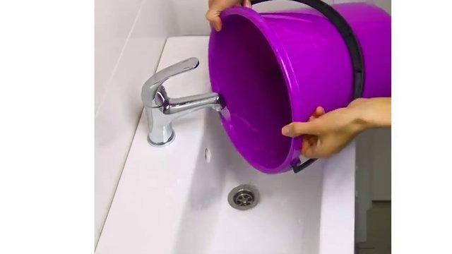 <p>Lavabo musluğundan kovaya su doldurmak hortumunuz yoksa çok zor bir iştir.</p>