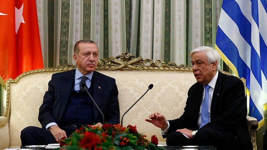 <p>Cumhurbaşkanı Erdoğan, Yunanistan'a, 65 yıl sonra devlet başkanı düzeyinde ilk resmi ziyareti gerçekleştirdi.</p>

<p> </p>
