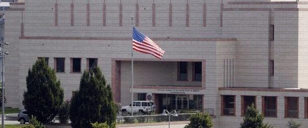 <div>ABD'nin İstanbul Başkonsolosluğu görevlisi Metin Topuz, "Anayasal düzeni ortadan kaldırmaya teşebbüs", "casusluk" ve "Türkiye hükümetini ortadan kaldırmaya teşebbüs" suçlarından tutuklandı.</div>
<div> </div>