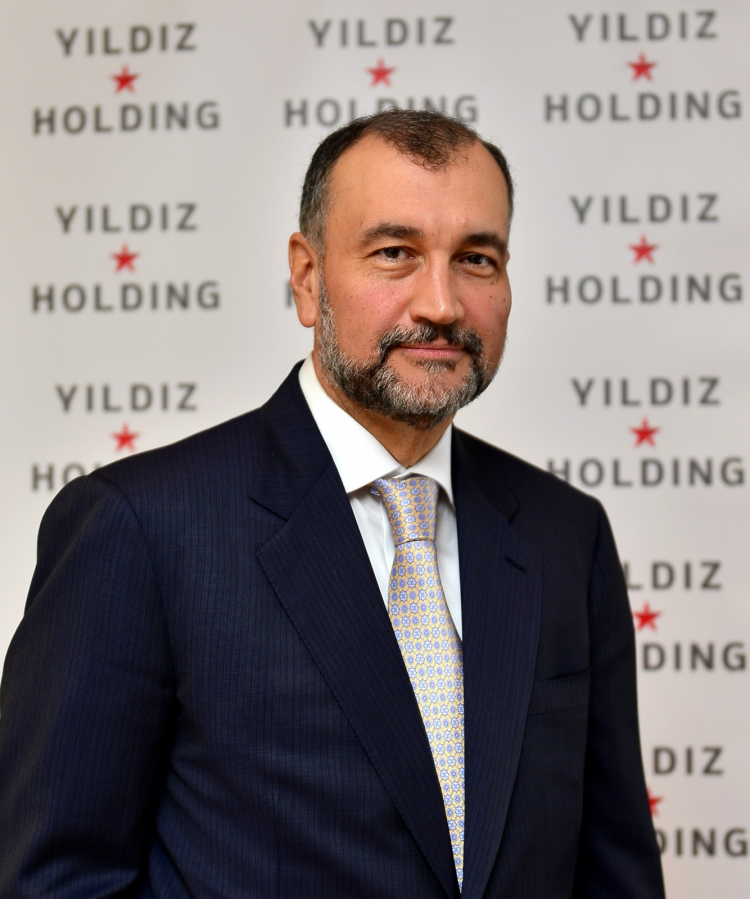 <p>1 Murat Ülker Yıldız Holding</p>

<p> </p>

<p>Serveti: 3.7 milyar dolar</p>
