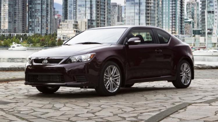 <p>Scion'da tC modeli üretimden kalkacak. FR-S (GT86) ve iM (Corolla) gibi diğer modellerin Toyota'da karşılığı olsa da tC'nin eşleniği olmadığı için üretim devam etmeyecek.</p>