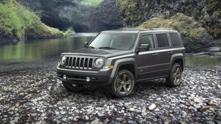 <p>Jeep'in Patriot modeliyle yollarını ayırma zamanı geldi. Kötü işçilik kalitesi ve yavaş giden satışlar,10 yıllık Compass ile birlikte Patriot, Jeep'in zayıf halkalarındandı.</p>