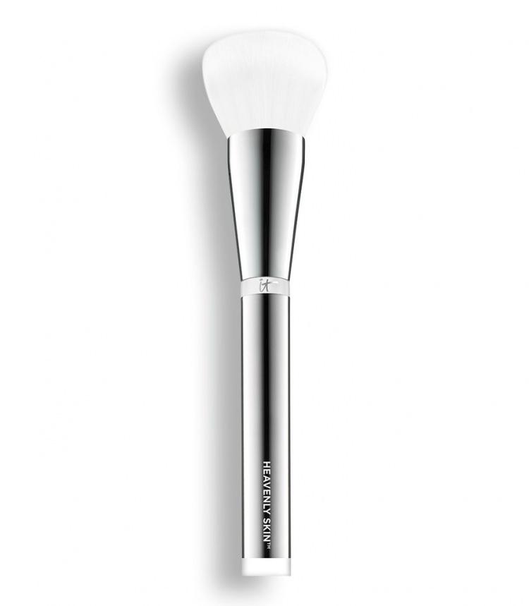 <p> IT Cosmetics Cennet makyaj fırçası </p>