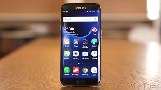 <p>Galaxy S7 Edge</p>

<p>İşlemci hızı: 2.2 GHz</p>
