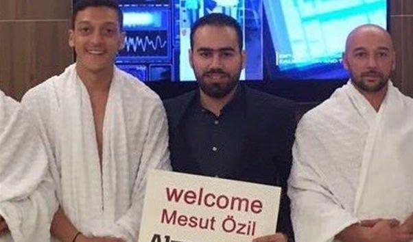 <p>Mesut Özil</p>
