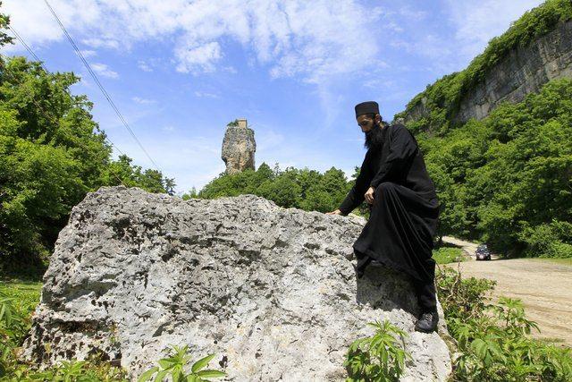 <p>&Ouml;rneğin dikit ilk olarak bereketle ilişkilendirilmiş.</p>

<p>&nbsp;</p>
