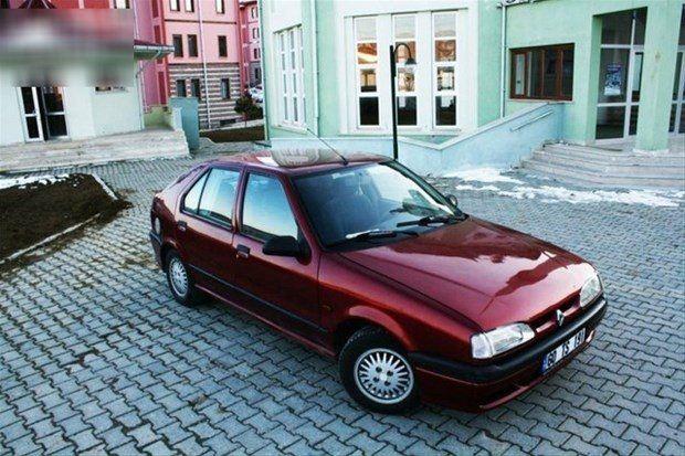<p>18. Renault 19 Europa</p>
