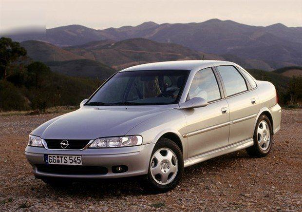 <p>43. Opel Vectra</p>

