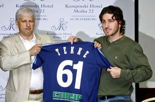 <p><strong>Fatih Tekke<br />
<br />
Trabzonspor'dan Zenit'e<br />
<br />
7,50 mil. €</strong></p>
