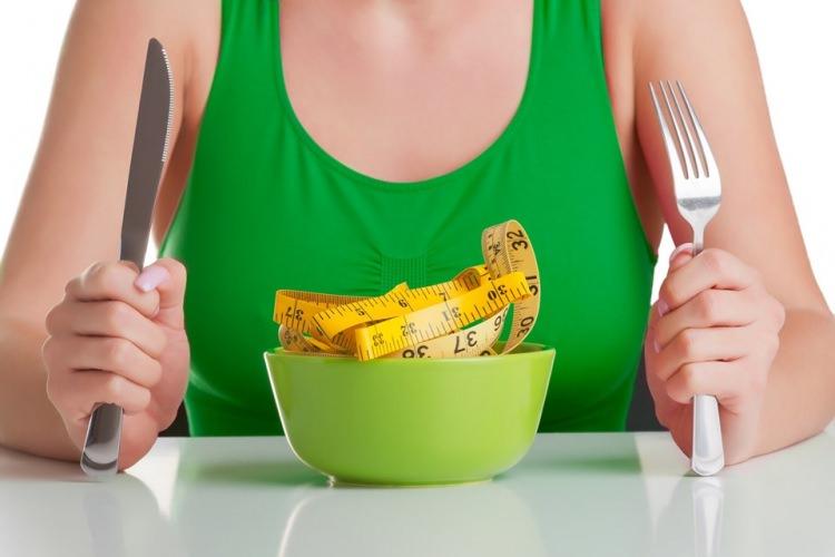 <p>Hayalinizdeki kiloya şok diyetler sayesinde hızlı bir şekilde ulaşabilirsiniz. İşte hızlı kilo verdiren şok diyet listesi...</p>
