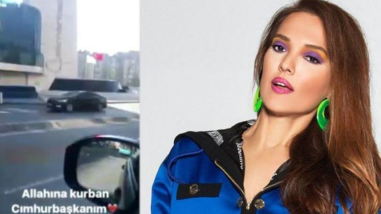 <p>Şarkıcı Demet Akalın, Cumhurbaşkanı Recep Tayyip Erdoğan'ın içinde bulunduğu konvoyla karşılaşınca fotoğrafını çekerek Instagram'da paylaştı. Akalın, fotoğrafı 'Ay Allah'ına kurban be Cumhurbaşkanım' notuyla paylaştı.</p>

