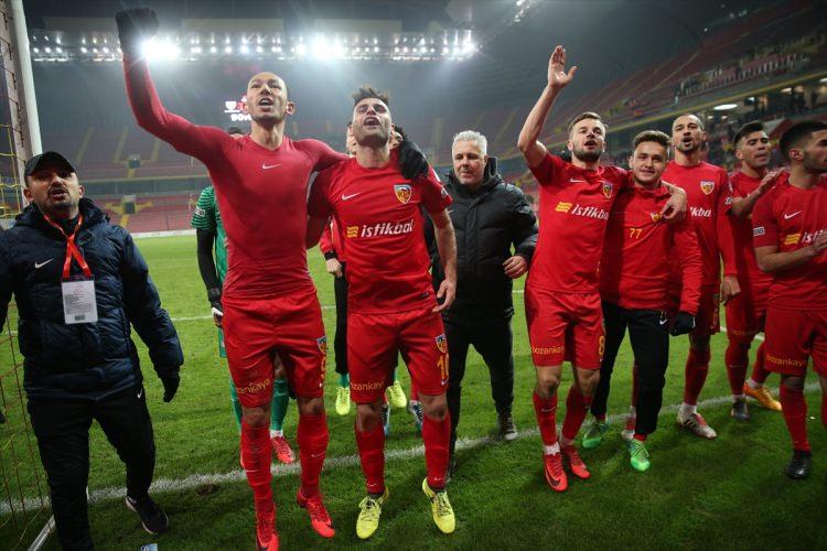 <p>KAYSERİSPOR</p>
<p>Ocak 2018: 434.9 milyon euro</p>
<p>Ocak 2016: 29.2 milyon euro</p>
<p>Değişim: +%19.5</p>