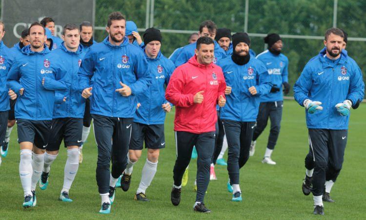 <p>TRABZONSPOR</p>

<p>Ocak 2018: 61 milyon euro</p>

<p>Ocak 2016: 97.3 milyon euro</p>

<p>Değişim: -%37.3</p>
