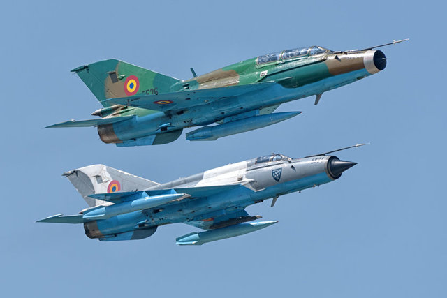 <p>ROMANYA - 34 SAVAŞ UÇAĞI</p>

<p>9 X F-16A </p>

<p>25 X MiG-21 </p>
