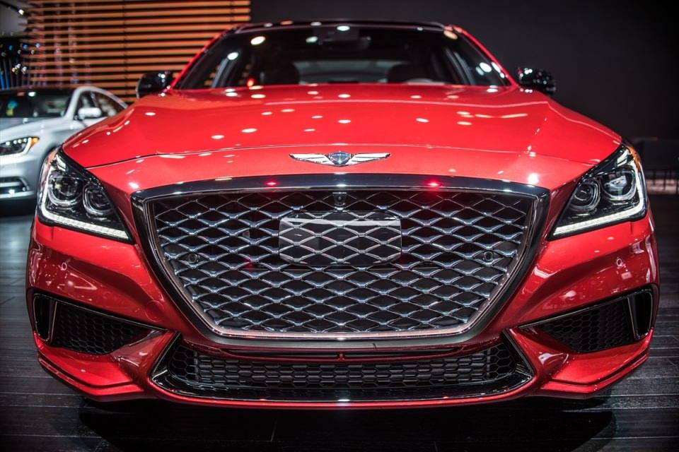 <p>Infiniti Q60</p>
