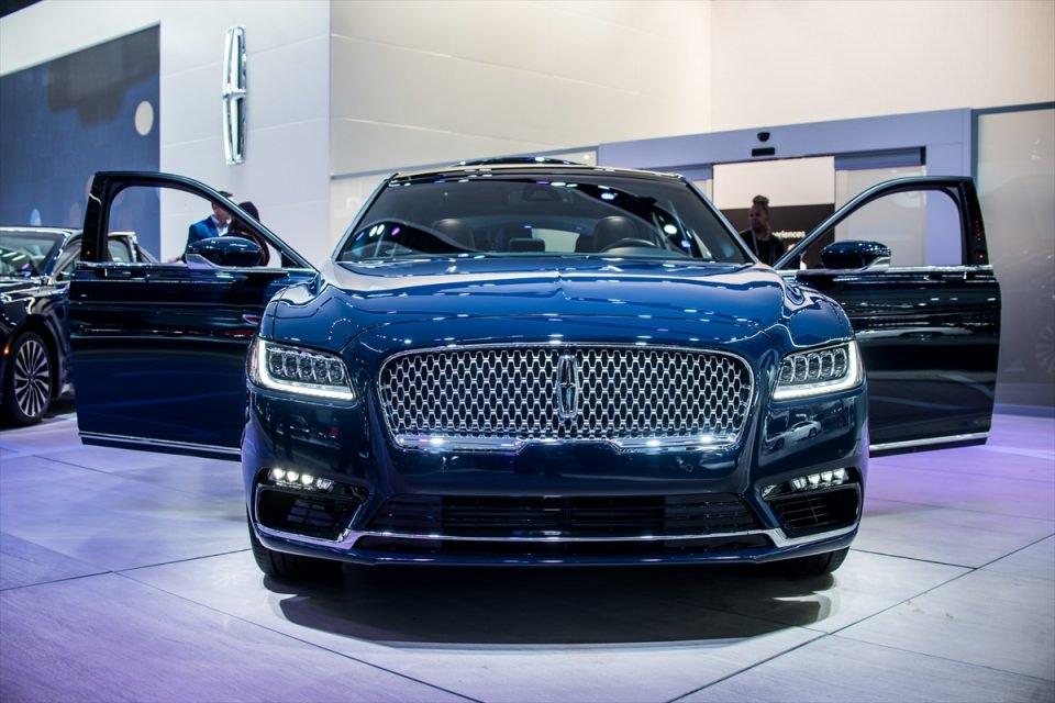 <p>Lincoln MKZ</p>
