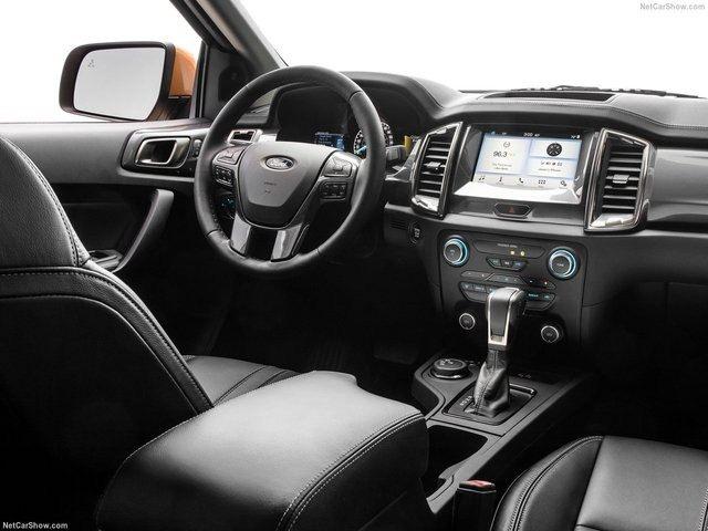 <p>2.3 litre motora sahip araçta 10 ileri otomatik şanzıman bulunuyor. </p>

<p> </p>

<ul>
</ul>

<ul>
</ul>
