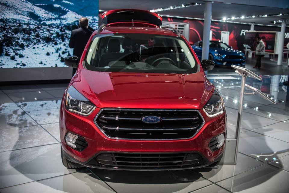<p>Ford Escape</p>
