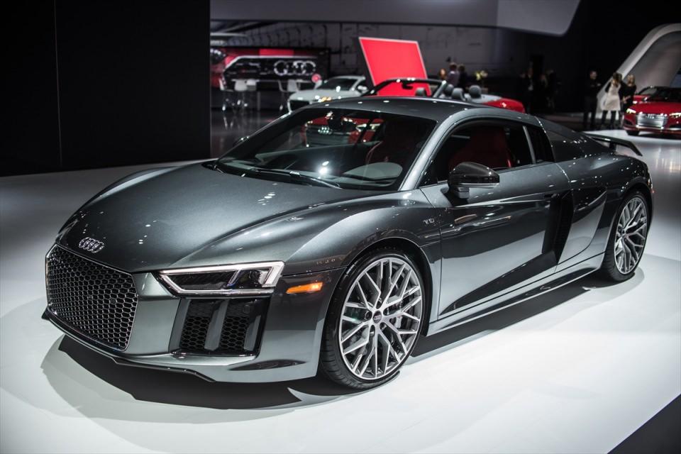 <p>Audi V10</p>
