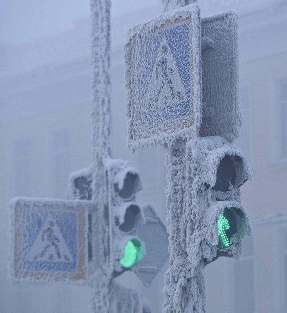 <p>Yakutsk şehri, ortalama -40 dereceyi bulan sıcaklığı ile dünyanın en soğuk şehri...</p>

<p> </p>

<ul>
</ul>

<ul>
</ul>

