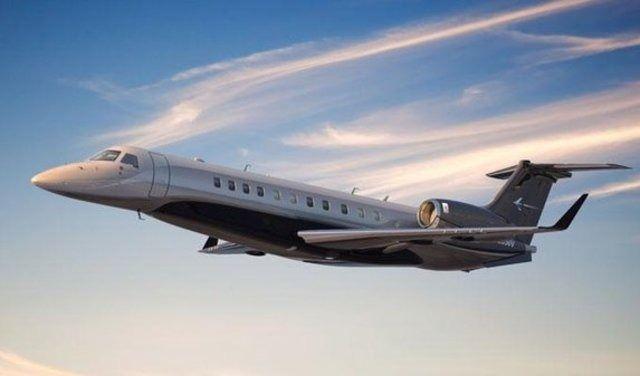 <p>Messi - Embraer Legacy 650</p>
