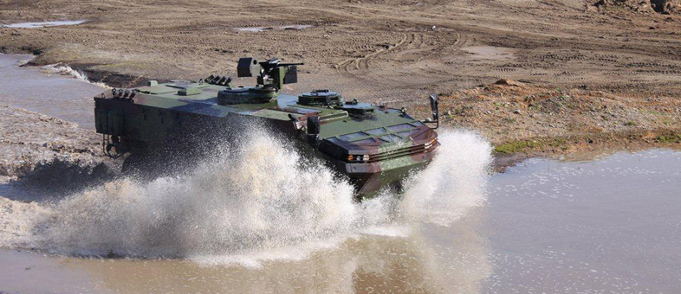 <p>12 personel ve 24 ton yük taşıyor..</p>