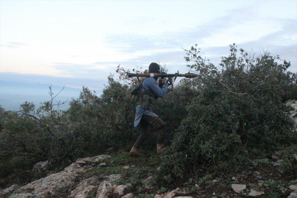 <p>Türk Silahlı Kuvvetleri (TSK) ve Özgür Suriye Ordusu (ÖSO), Zeytin Dalı Harekatı kapsamında terör örgütü PYD/PKK işgalindeki Afrin ilçesinin kuzeybatısındaki Ali Bekki köyünün kontrolünü sağladı.</p>
