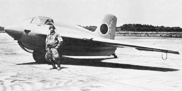 <p><strong>Mitsubishi J8M (Shushi) Önleme Uçağı </strong></p>
<p>Japonlar, müttefik kuvvetlerin Avrupa'daki bombalı saldırılarını gördükten sonra, benzer bir saldırının Japonya üzerinde gerçekleşmesinden korkarak, bir önleme uçağı üretmek isteğindeydi. Askeri plancılar, böyle bir saldırının an meselesi olduğunu düşünmekteydiler ve B-29 Superfortress'ler, çoğu Japon savaş uçağının ulaşabildiğinin daha üstünde bir noktada uçmaktaydı. Bu yüzden de Me 163, bu sorun için geçerli bir çözüm olarak gözükmekteydi.</p>
