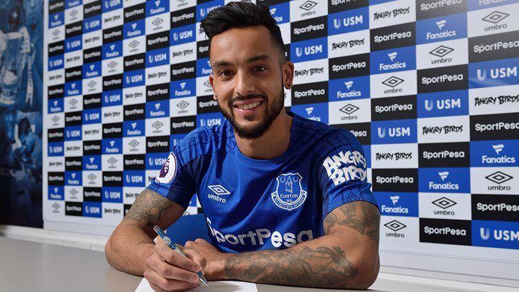 <p>Theo Walcott - Arsenal ======> Everton (20 milyon Pound) 3.5 yıllık sözleşme</p>

<p> </p>
