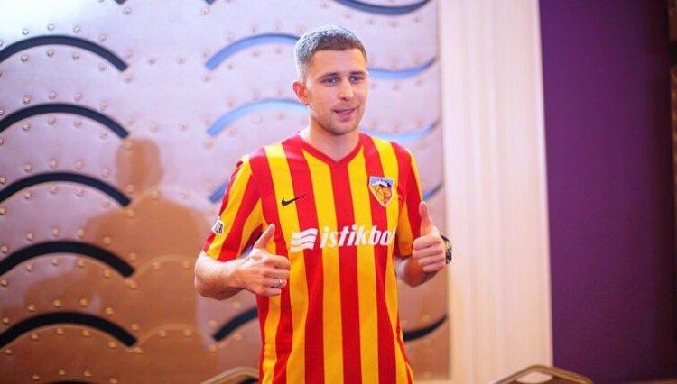 <p>Artem Kravets - Dynamo Kiev ======> Kayserispor - Bedelsiz</p>

<p> </p>
