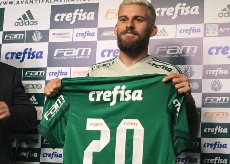 <p>Lucas Lima - Santos ======> Palmeiras - Bedelsiz</p>
<p> </p>