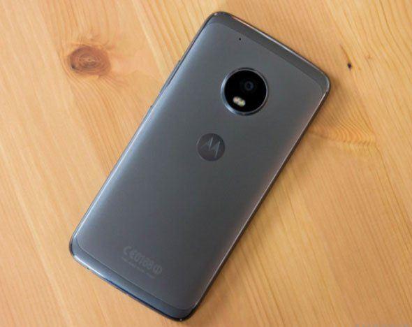 <p><strong>MOTO G6</strong></p>

<p>Moto'un yeni telefonu Moto G6, önceki seride olduğu orta segmentte bir telefon olarak sunulacak.</p>

<p> </p>
