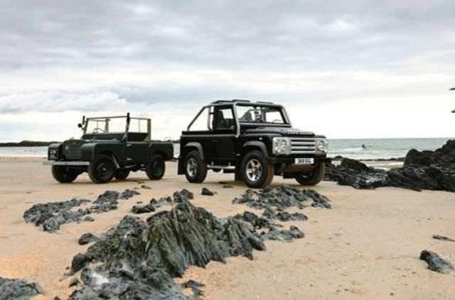<p>LAND ROVER</p>

<p> </p>
