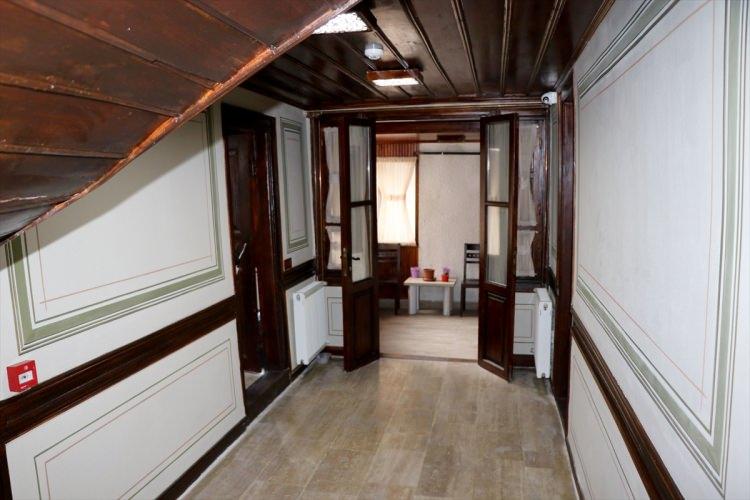 <p>"Edirne'de 400'ün üzerinde konağımız var, sivil mimari olarak. 80 civarında konağa gerçekten hemen müdahale edilmesi gerekiyor.</p>