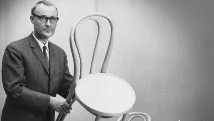<p>Kamprad'ın kiraları düşüren, mağaza kapasitesini ve park alanlarını genişleten bu dahiyane fikriyle firması daha fazla müşteriye ulaştı.</p>

<p> </p>
