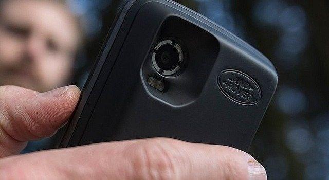 <p>Başka bir deyişle modüler bir telefon olan Land Rover, opsiyonel olarak satın alabileceğiniz bazı modüllerle telefona yeni özellikler ekliyor.</p>