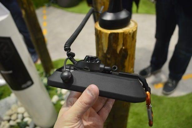 <p>Telefonda IP68 su geçirmezlik sertifikası bulunuyor. Bullitt, telefonun sıcak sular, büyük basınçlar ve hatta tuzlu suda bile çalışacağını söylüyor.</p>