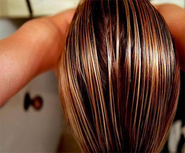 <p>Ancak aşırı yağlanan saç, vitamin eksikliği veya saç dökülmesi gibi sıkıntılara sebep olabilir. Sizler için hızlı saç yağlanmasına neden olan hataları araştırdık...</p>

