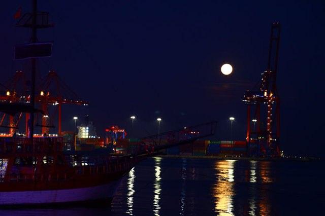 <div>Mersin'de ’Süper Kanlı Mavi Ay’ tutulması</div>

<div> </div>
